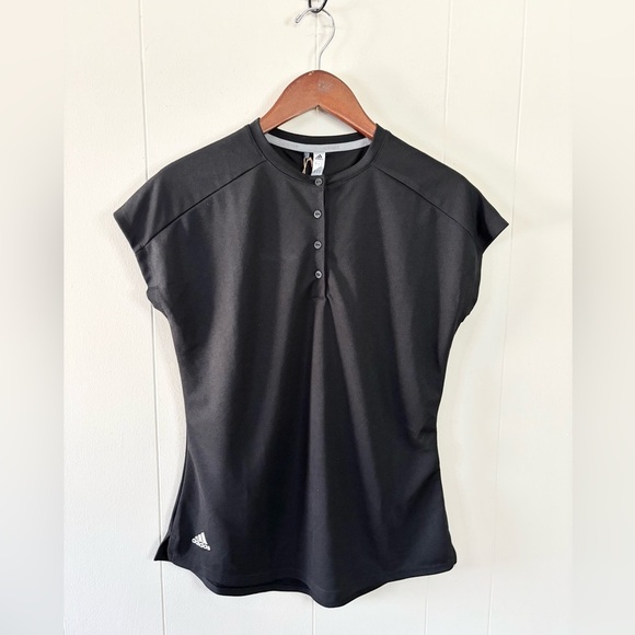 Adidas black cap sleeve Henley top golf performance size SM relaxed fit new - Picture 1 of 3